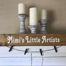 “Mimi's Little Artists” Sign