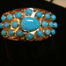 Hand Created 14 K Yellow Gold and Turquoise Bracelet
