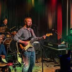 Live at Extended Play Sessions