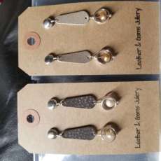 Leather Earings With Freshwater Pearls