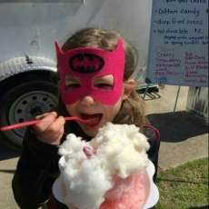 Signature Snobros Snoball Topped With Cotton Candy
