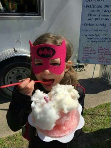 Signature Snobros Snoball Topped With Cotton Candy