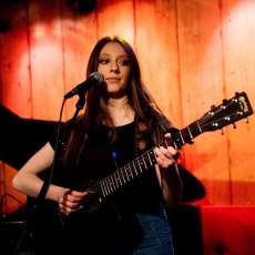 Gina Brooklyn - Rockwood