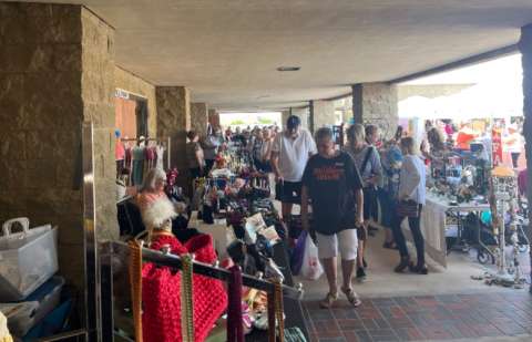 Holidaze Craft Faire