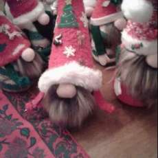 Table FULL of Gnomes