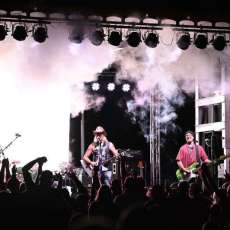 Shot of Poison Tribute Photo 1