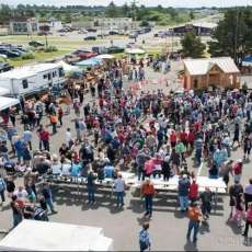 Our Temperate Climate and Its Pleasing Coastal Breeze Make the Ocean Shores Convention Center An Ideal Venue For Outdoor Gatherings.