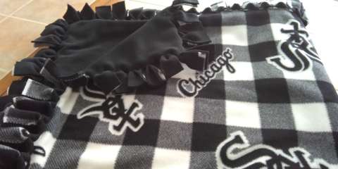 Chicago White Sox Plush Blanket 52x57