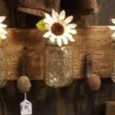 3 Lighted Jars With 2 Hooks