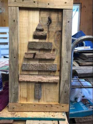 Barnwood Pallet Tree Wall Hanging