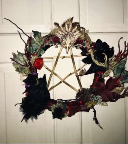 Raven Wreath