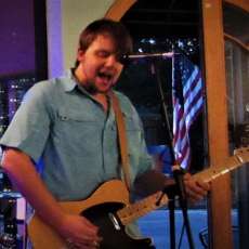 Tyler Sings a Good Bonez Song