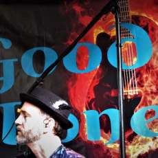 Todd Keeps the Beat at a Good Bonez Show