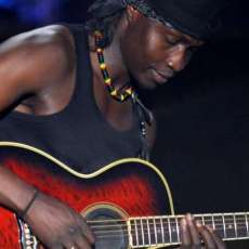 Yampapaya Tribe Band 2 Papis Diouf