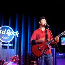Live at Hard Rock Cafe, Hollywood