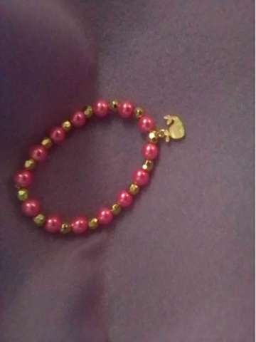 Pink Pearl Beads Stretchy Bracelet With Whale Charm