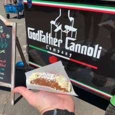 Fresh-Filled Hand-Piped Cannoli