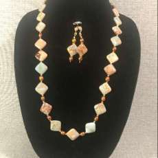 Necklace With Jasper & Pearls