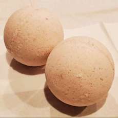 BATH BOMB