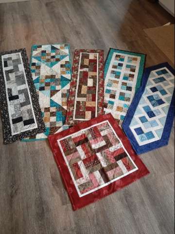 Table Runners N Table Quilt