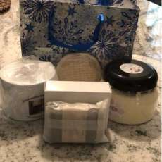 Custom Crafted Gifts & Baskets