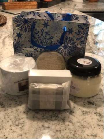 Custom Crafted Gifts & Baskets