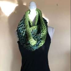 Multicolored Green Infinity Scarf