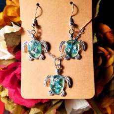 Resin Sea Turtle Earrings and Necklaceand Necklace Set