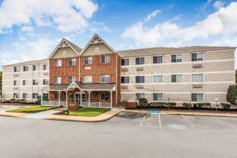 Exterior of MainStay Suites Greenville Airport