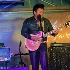 Tony Lawrence of 'Tribute to the Legends Band