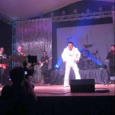 Tony Lawrence of 'Tribute to the Legends Band