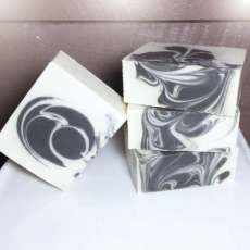 Black Raspberry Vanilla Soap