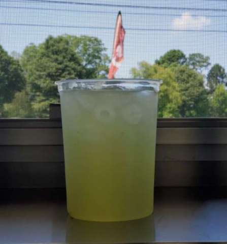 32 Oz Fresh Homemade Lemonade