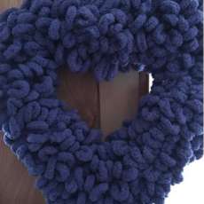 Loop Yarn Heart Wreath