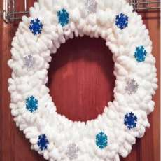 Loop Yarn Wreath 14 in