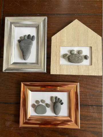 Mini Rock Baby Foot, Paw and Paw With Baby Foot