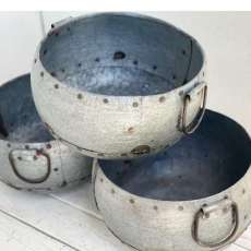 Hammered Bowls Decor
