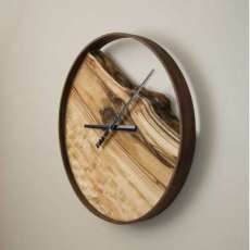 Live Edge Clock