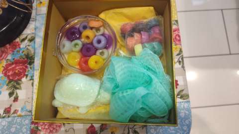 Fruit Loop Gift Box