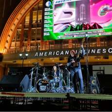 Rodger Delany Band on PNC Plaza at American Airlines Center