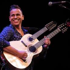 Daniel Martinez Guitarrango