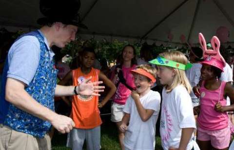 Delighting Kids With Close Up Magic