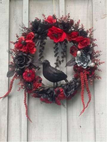 Gothic Hallowe'En Wreath