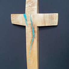 20x11 Maple Wall Cross
