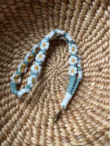 Daisy Lanyard