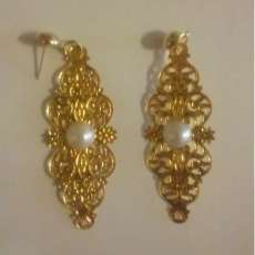 Oblong Pearl Filigree Earrings