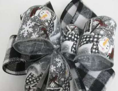 Small Snowman Bow on Check Flannel