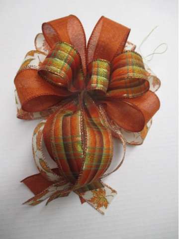 Petite 8" Falling Leaves