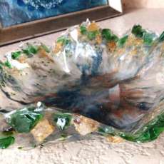 Green and Amber Quartz Resin Bowl