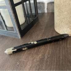 Epoxy Peek a Boo Bee Refillable Pen